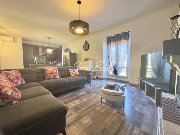 Maison à vendre 5 pièces de 208 m²