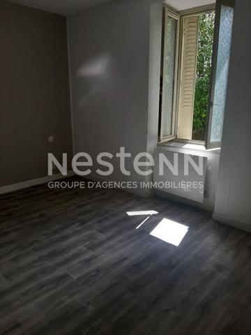 Appartement  avec garage et terrain