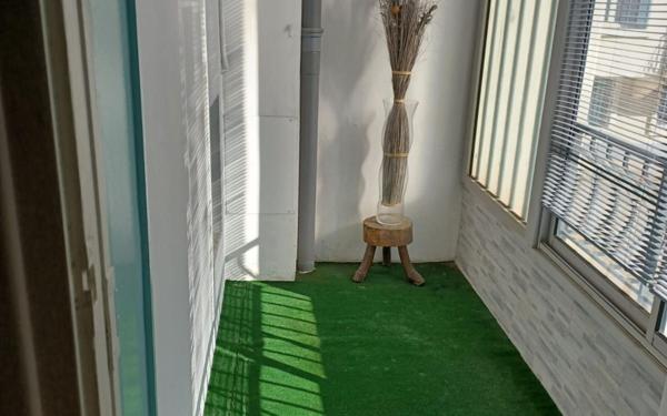 Appartement à vendre    3 pièces • 63,42 m2 Marseille 10