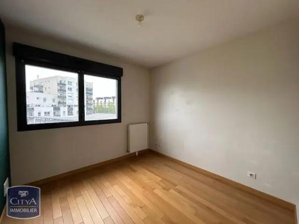 Appartement à louer 4 pièces 102.34m²