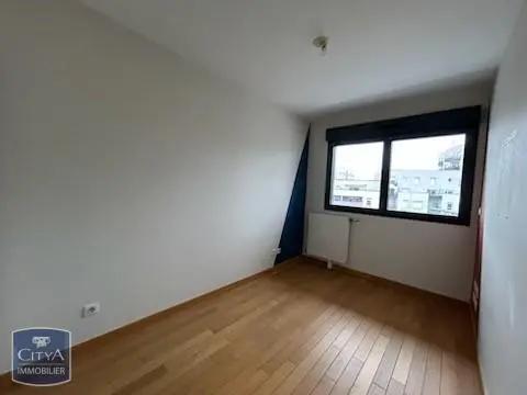 Appartement à louer 4 pièces 102.34m²
