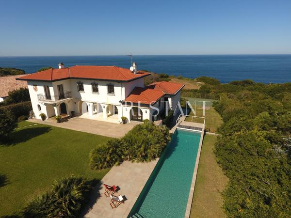 SAINT-JEAN-DE-LUZ – PROPRIÉTÉ D’EXCEPTION AVEC VUE OCÉAN, PISCINE & TENNIS – PLAGE À PIED, SAINT JEAN DE LUZ