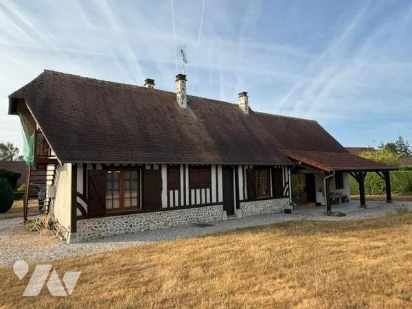 ENTRE ORBEC ET LISIEUX JOLIE MAISON NORMANDE BEL ETAGE A AMENAGER TERRAIN 2145m².