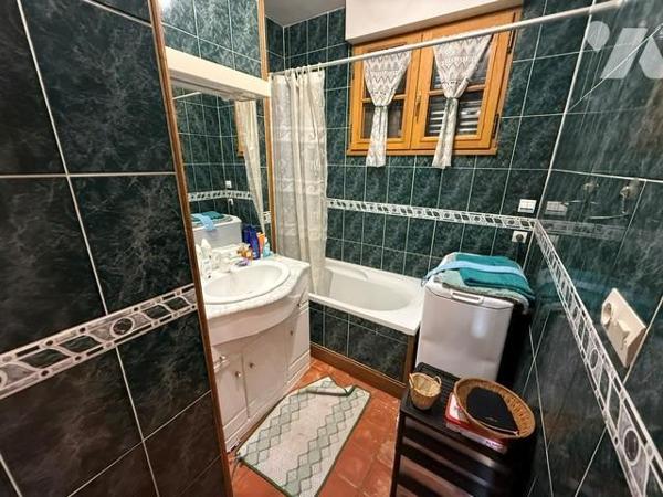 ENTRE ORBEC ET LISIEUX JOLIE MAISON NORMANDE BEL ETAGE A AMENAGER TERRAIN 2145m².