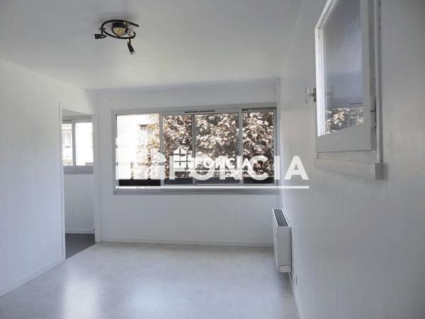 Location Appartement 2 pièces 33.7 m² - 166 BIS RUE DE BAYEUX Caen 14000