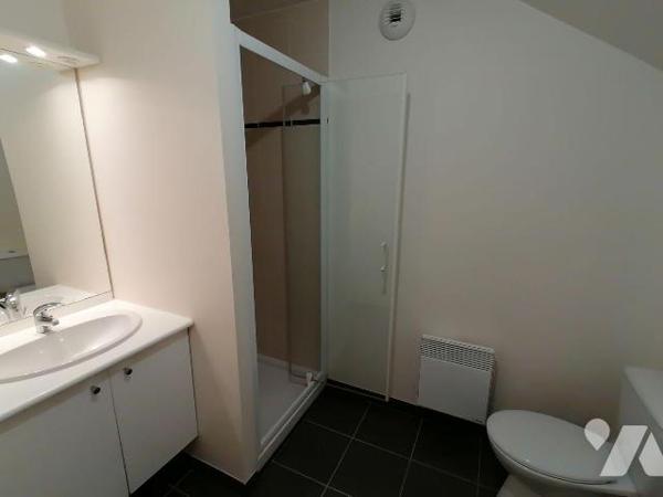 Nouveauté  Étude TRENTE CINQ NOTAIRES !
Idéalement situé à mi-chemin entre le centre historiqu...