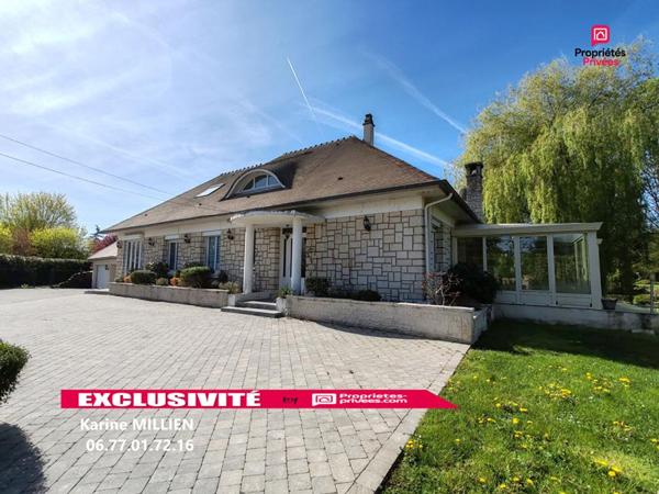 IVRY LA BATAILLE 27540 Maison individuelle avec véranda chauffée - 1 étage - 4 chambres - Double garage - Quart port - Piscine Hors Sol Chauffée - Terrain d'env. 3300 m²  - 450000  HAI