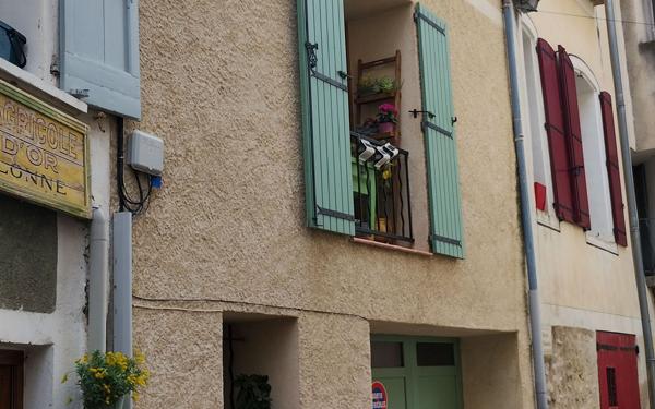 Maison à vendre    3 pièces •  Volonne