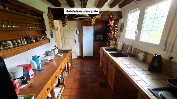 Propriété 223m²: hab principal 167m² + appart 56m² + dép 88m² / 3100m²
