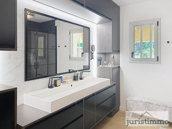 Vaison-la-Romaine (84110) A 6 kms de VAISON LA ROMAINE -VILLA DE 140 m2 EN EXCELLENT ETAT-GARAGE-PISCINE-975 m2 DE TERRAIN