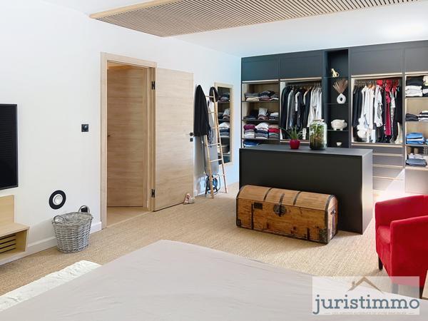 Vaison-la-Romaine (84110) A 6 kms de VAISON LA ROMAINE -VILLA DE 140 m2 EN EXCELLENT ETAT-GARAGE-PISCINE-975 m2 DE TERRAIN