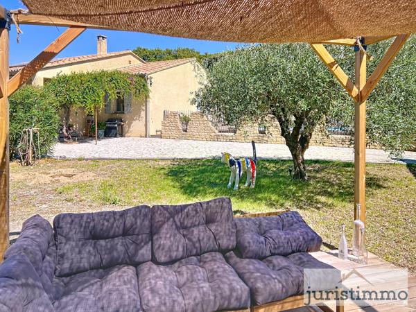 Vaison-la-Romaine (84110) A 6 kms de VAISON LA ROMAINE -VILLA DE 140 m2 EN EXCELLENT ETAT-GARAGE-PISCINE-975 m2 DE TERRAIN