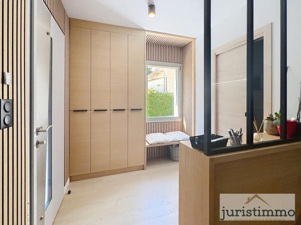 Vaison-la-Romaine (84110) A 6 kms de VAISON LA ROMAINE -VILLA DE 140 m2 EN EXCELLENT ETAT-GARAGE-PISCINE-975 m2 DE TERRAIN