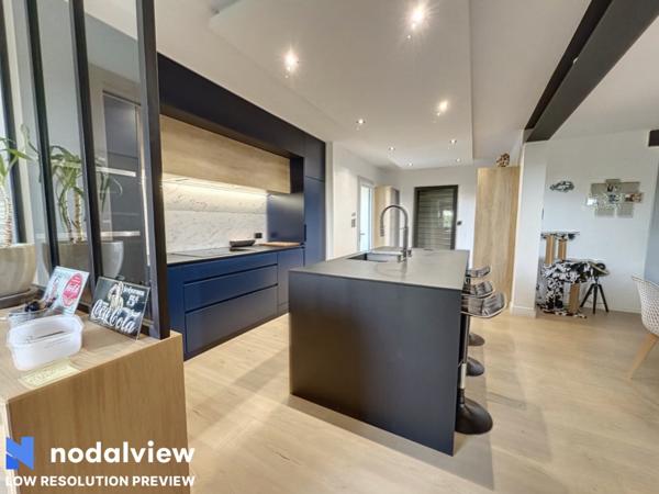 Vaison-la-Romaine (84110) A 6 kms de VAISON LA ROMAINE -VILLA DE 140 m2 EN EXCELLENT ETAT-GARAGE-PISCINE-975 m2 DE TERRAIN