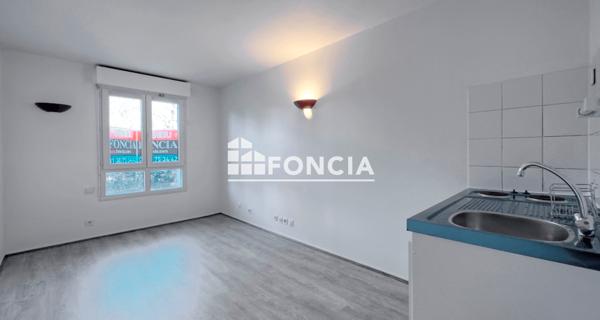 Location Studio 19.18 m² - Cergy 95800