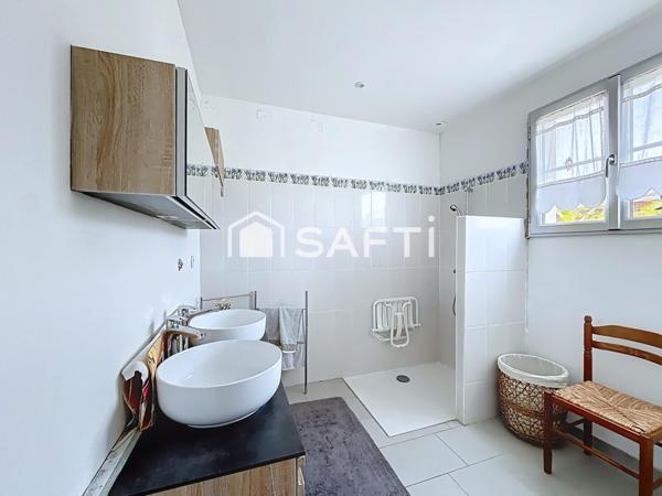 CORPS DE FERME AVEC DEPENDANCES