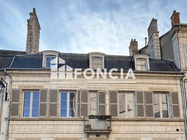 Location Appartement 4 pièces 68.2 m² - 9 RUE DES 3 POMMES Bourges 18000