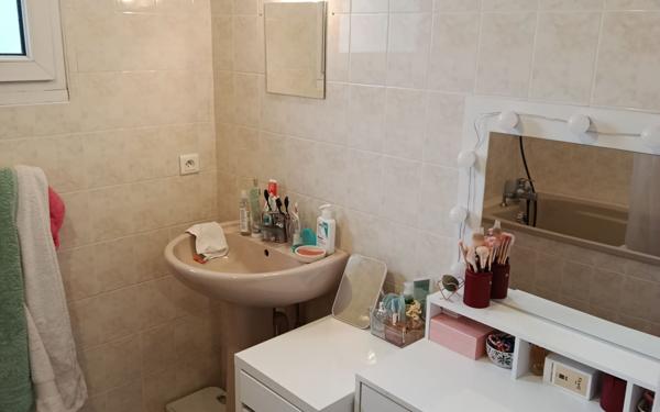 Appartement à louer    5 pièces • 107,51 m2 Saint-Genis-Laval