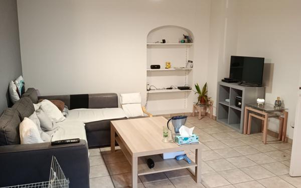 Appartement à louer    5 pièces • 107,51 m2 Saint-Genis-Laval