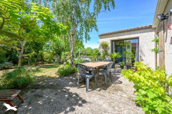 Maison à vendre 339 900 € Sainte-Soulle 6 p 109 m² DPE D