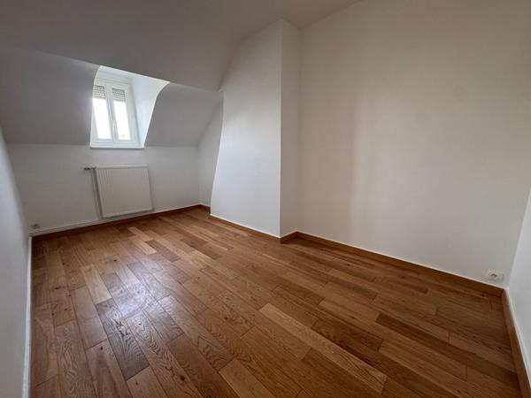 T4 rénové - Hyper-centre d'Orléans - Immeuble bourgeois