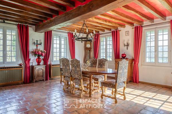 Maison de maître en pierre avec piscine