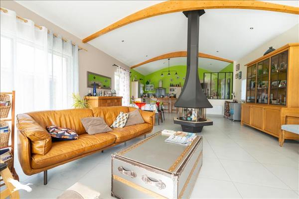Maison à vendre 1 242 000 € Saint-Pierre-d'Oléron 6 p 202 m² DPE C