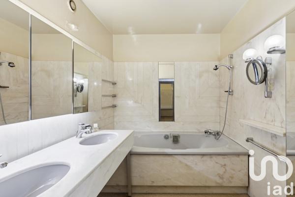 Appartement à vendre 5 pièces 141 m² Puteaux