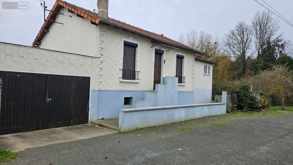 Maison de ville à vendre à La Suze-sur-Sarthe dans la Sarthe (72210), ref : 72119-1602