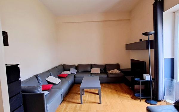 Appartement à louer    4 pièces •  Fontainebleau