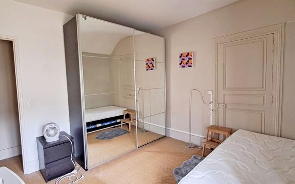 Appartement à louer    4 pièces •  Fontainebleau