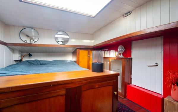 Vente Appartement P4 Peniche rénové(e) Paris 1er   