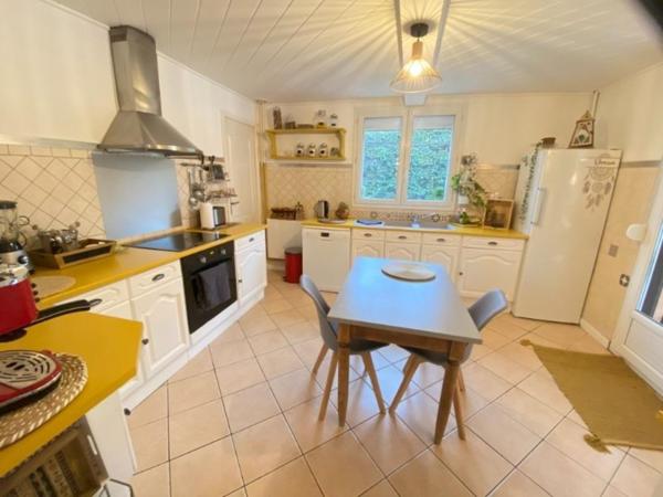 Maison 122 m² piscine et dépendance