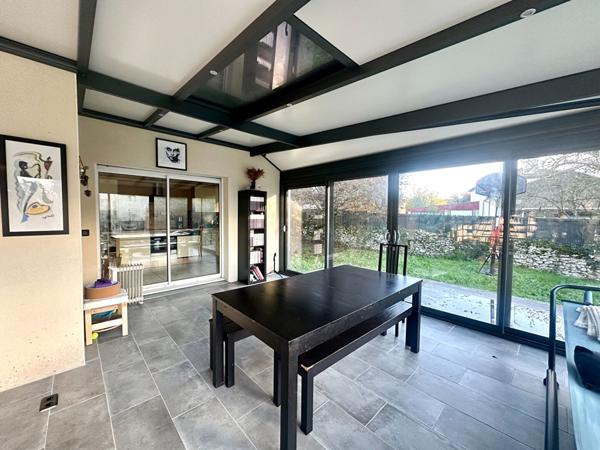 Maison de plain-pied 161 m² - terrain 1 550 m² - secteur calme sans vis-à-vis