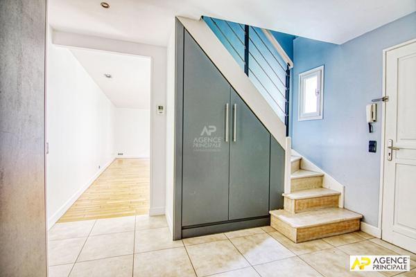 Versailles Notre-Dame Maison ancienne de 5 pièces 113 m² carrez avec jardin de 104 M² €1 200 000 ** - Référence 27648