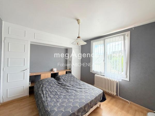 Maison à CHOLET, 49300 - 8 pièces 196m²