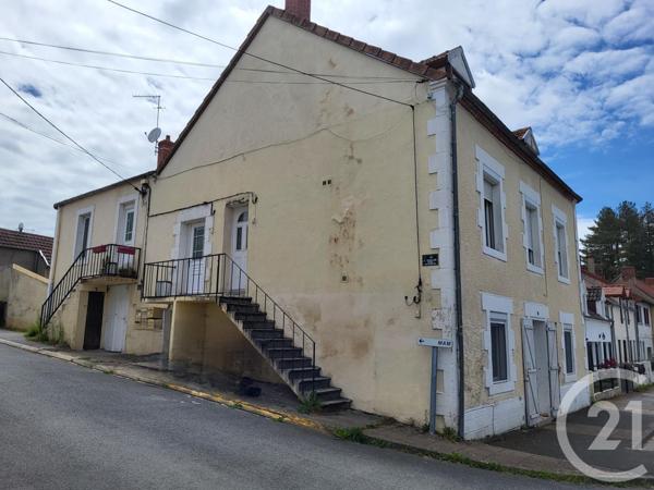 Immeuble à vendre  173 m2 LA CHAPELAUDE - 03