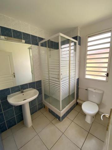 Route de BALATA, Tres beau T4, vue dégagée sur le sacré coeur