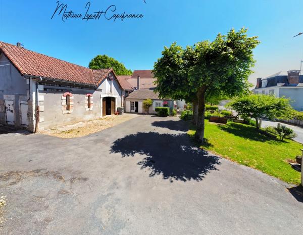 Maison à vendre 11 pièces SAINT PIERRE DE CHIGNAC (24) 280 M² habitables