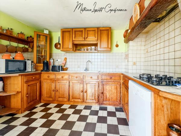 Maison à vendre 11 pièces SAINT PIERRE DE CHIGNAC (24) 280 M² habitables