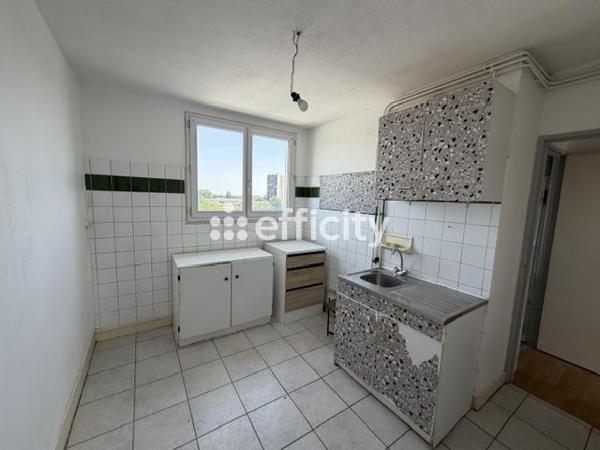 Appartement
         3 pièces
        - 58 m² 118 250 € *