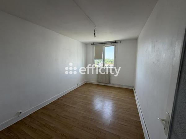 Appartement
         3 pièces
        - 58 m² 118 250 € *