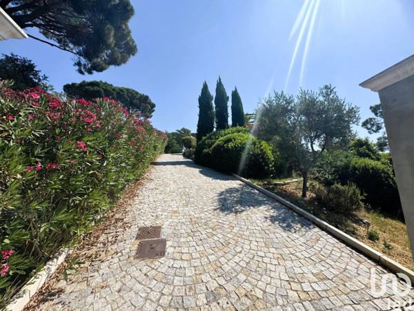 Maison à vendre 5 pièces 185 m² Le Plan-de-la-Tour