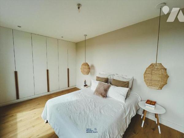 Magnifique maison contemporaine de 2024 ? Élégance scandinave et cadre agréable
Laissez vous sé...