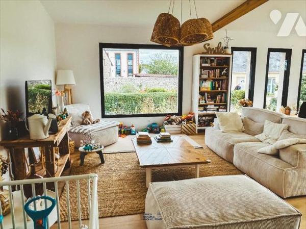 Magnifique maison contemporaine de 2024 ? Élégance scandinave et cadre agréable
Laissez vous sé...