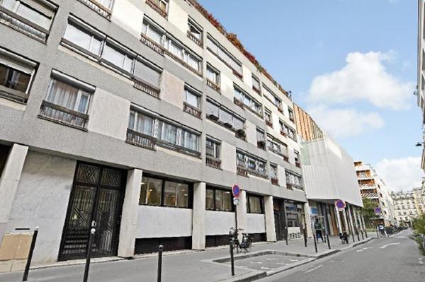 A louer, à proximité immédiate de la Bastille, un espace commercial exceptionnel