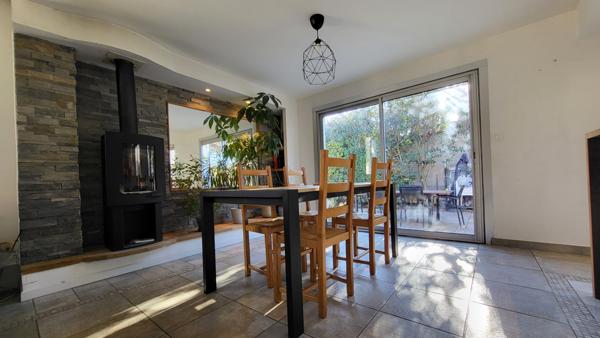 Marignane (13700) VILLA 6 PIECES AVEC PISCINE SUR 693M2 DE TERRAIN