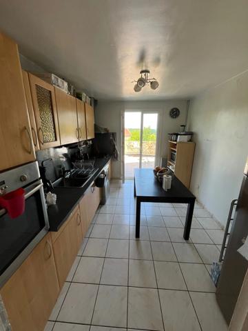 Maison à vendre 6 pièces - sous-sol total CHESSY (77)