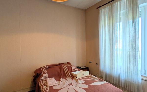 Maison à vendre    2 pièces •  Étain