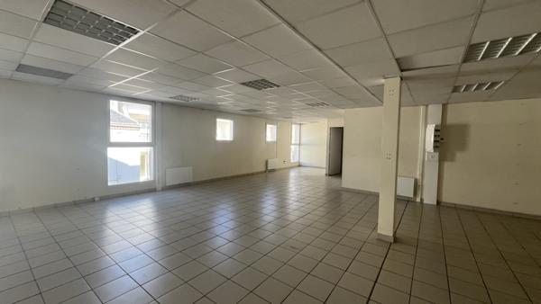 Offre de bureau rare en centre ville - A louer 214 m2 avec parkings (quartier Faubourg Bannier - Gare - Médiathèque)